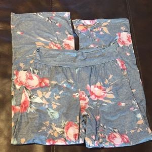 women’s floral lounge pants size large